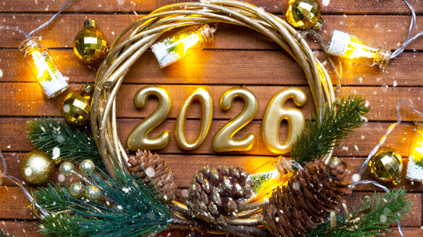 Happy New Year 2026: 30 thoughtful messages for family, friends and loved ones