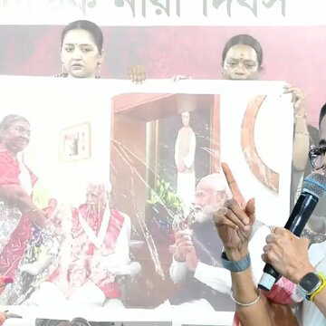 'We respect the chair': Mamata Banerjee launches counter-attack on dharna stage showing 'picture of President's humiliation'