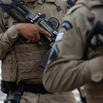 22 Maoists with 2 crore rupee bounty surrender in Chhattisgarh, heavy weapons and explosives recovered