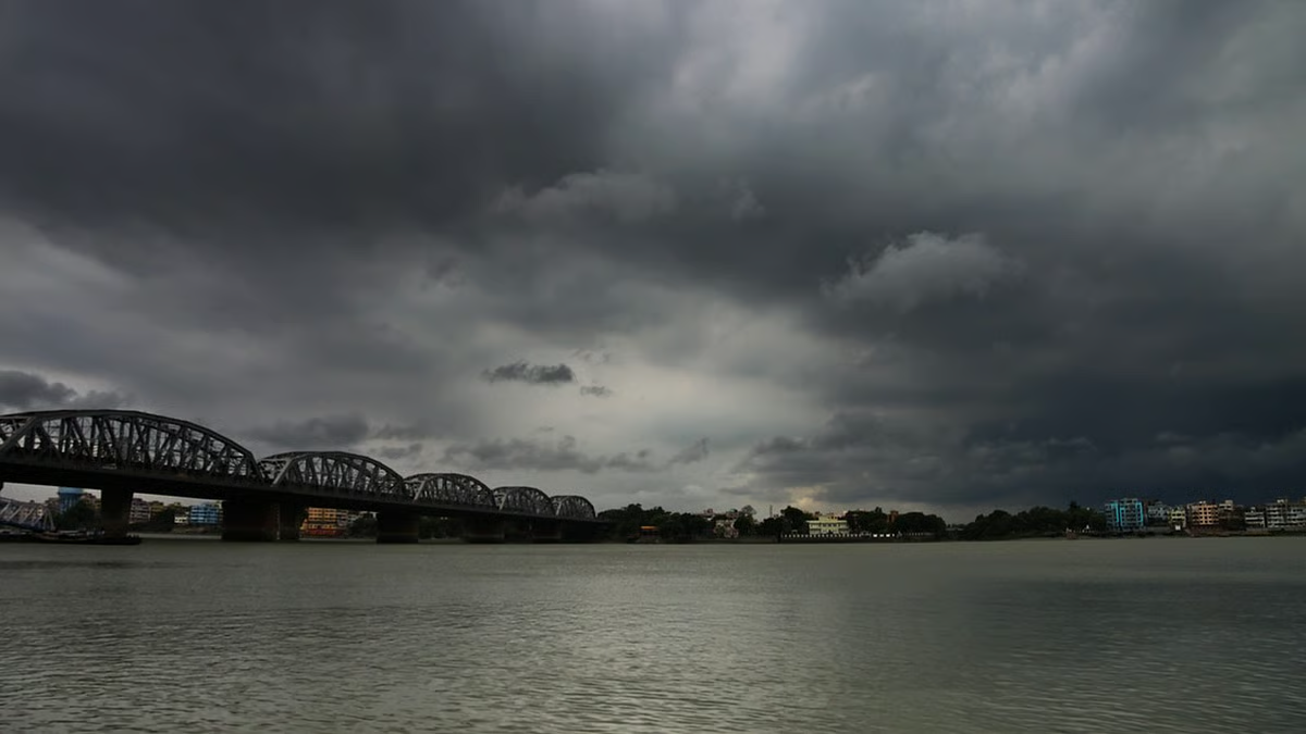 Low pressure brings rain to South Bengal again: Here’s what weather office’s forecast says for Ekadashi