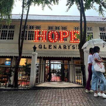 Darjeeling's Glenary's shuts down just days before Christmas, tourists disappointed