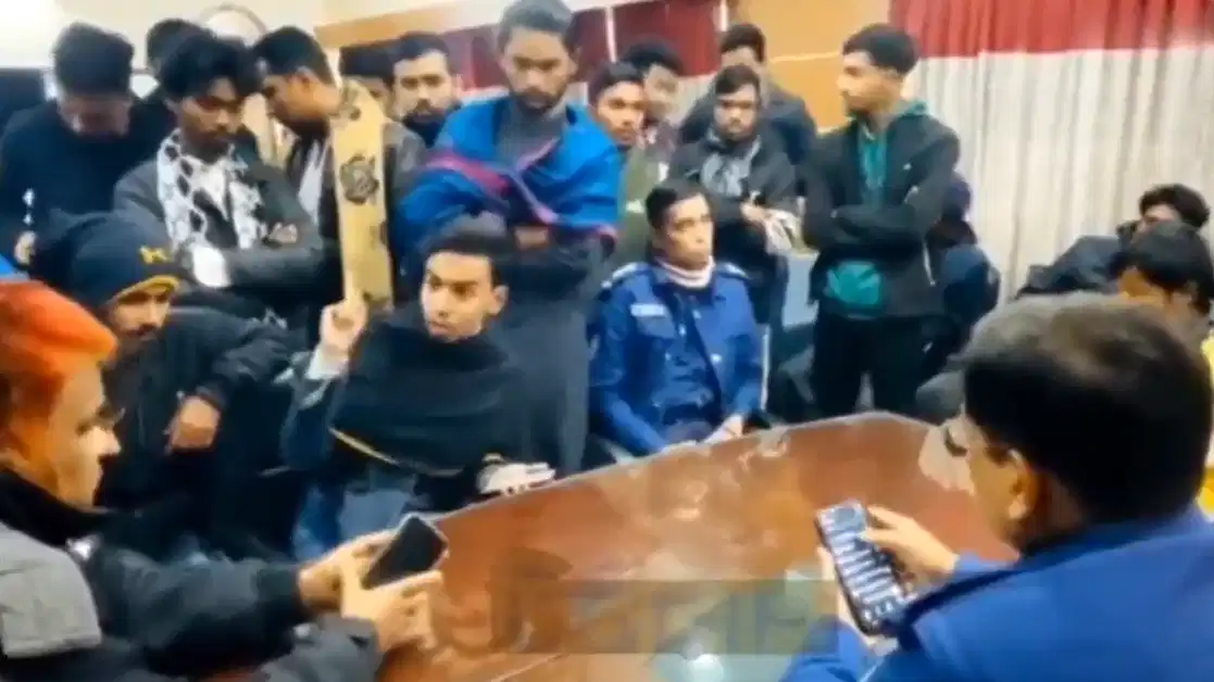 Bangladesh student leader boasts about lynching Hindu cop in 2024, says 'we burnt him alive' sans any remorse