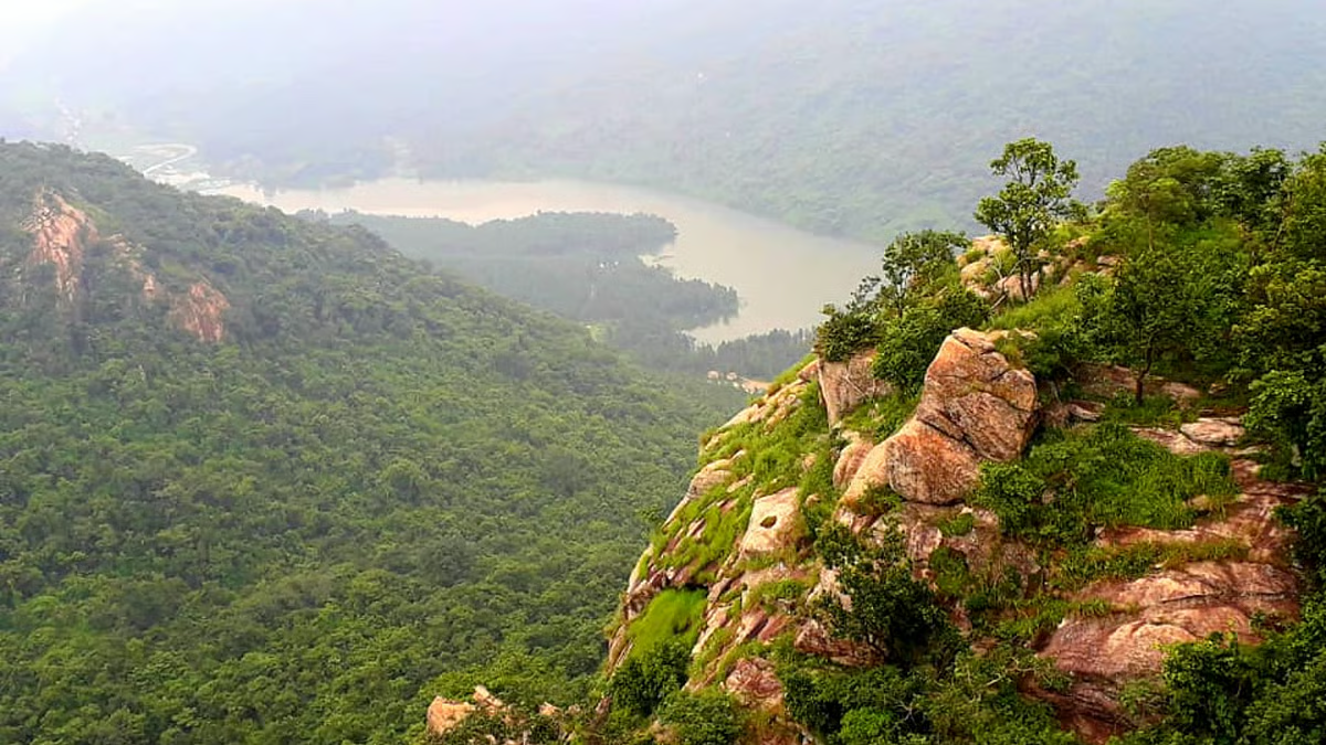 Have been to Purulia many times, but have you ever stood atop Chemtaburu Hill?