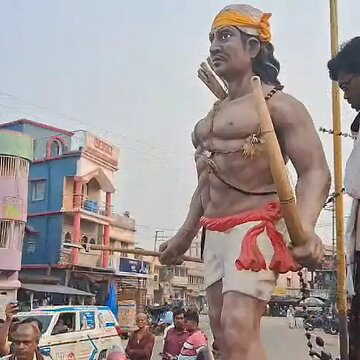 Garland offered to Tilka Majhi’s statue, Birsa Munda slogans raised: BJP faces discomfort in Keshpur