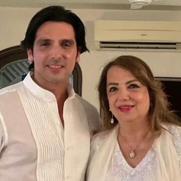 Bollywood bids farewell to Zarine Khan: Hrithik Roshan, Saba Azad, Sanjay Khan and family attend last rites