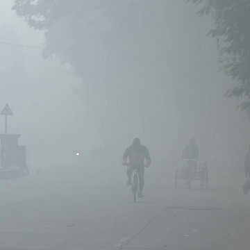 Kolkata shivers under cold wave; Darjeeling at 5.4°C, snowfall likely