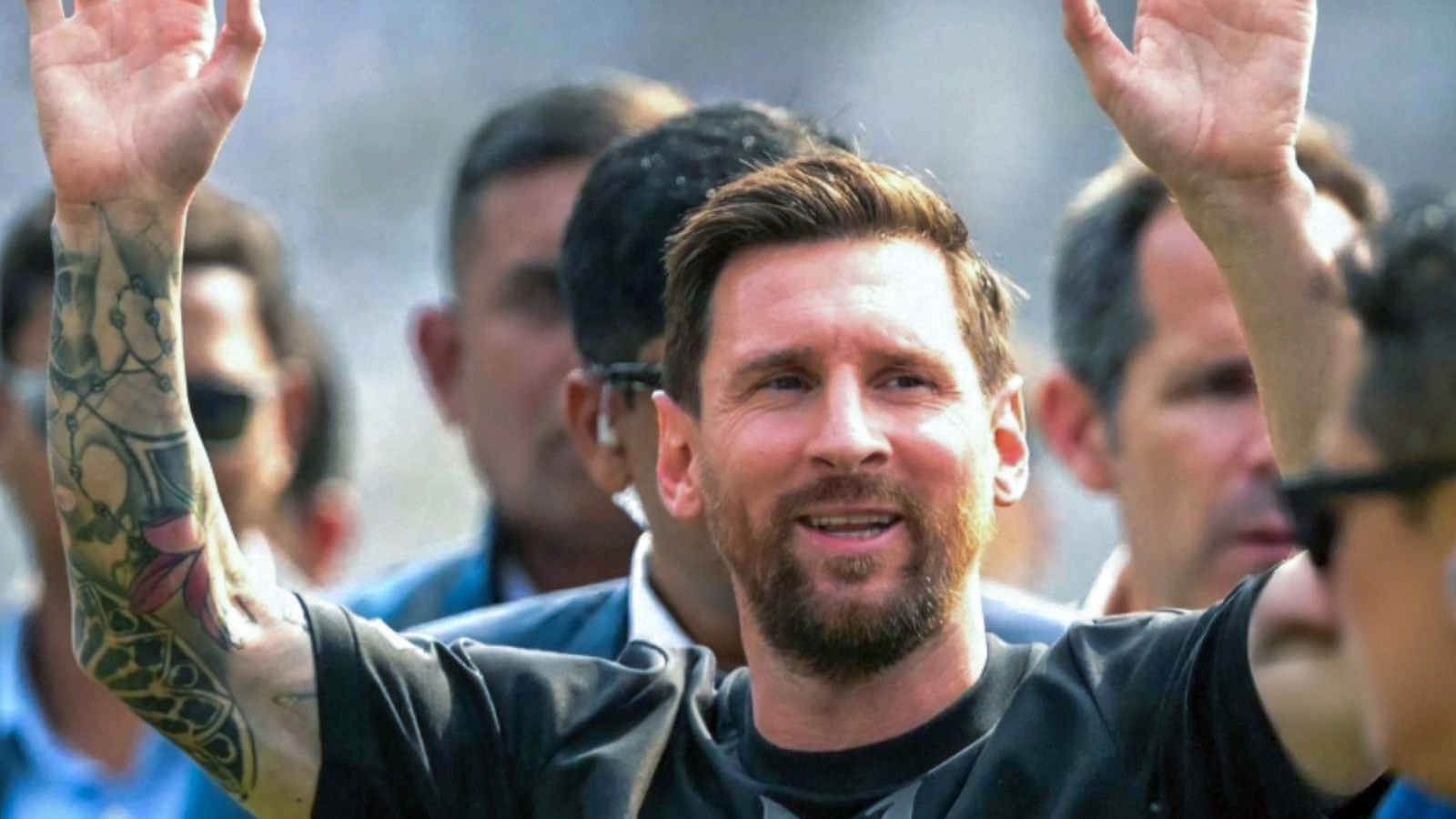 G.O.A.T. India Tour: Messi’s flight gets delayed by dense smog, arrival in Delhi pushed back