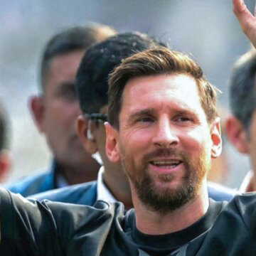 G.O.A.T. India Tour: Messi’s flight gets delayed by dense smog, arrival in Delhi pushed back