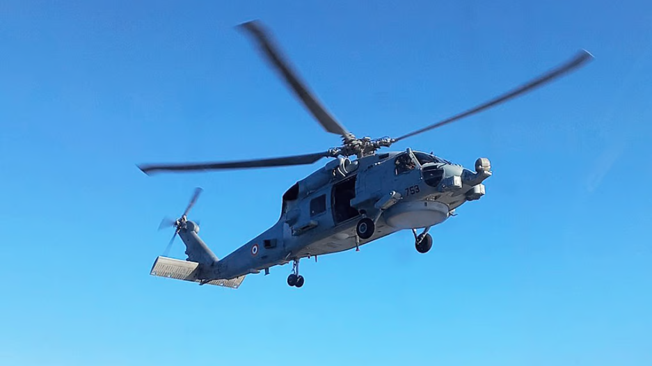 US helicopter and fighter jet crashes in South China Sea amid President Trump's Asia visit