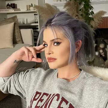 ‘My dad just died’, Kelly Osbourne slams back at body-shaming trolls after her father’s death