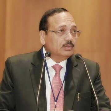 'No one expects Suryakumar Yadav to...': Using a T20 analogy CJI Surya Kant urges law graduates to specialise