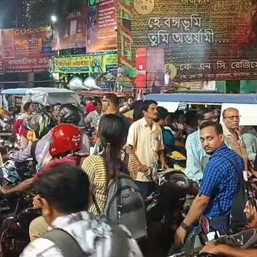 Traffic congestion in Barasat-Madhyamgram amid Kali Puja, which road is empty? Is Jessore Road open?