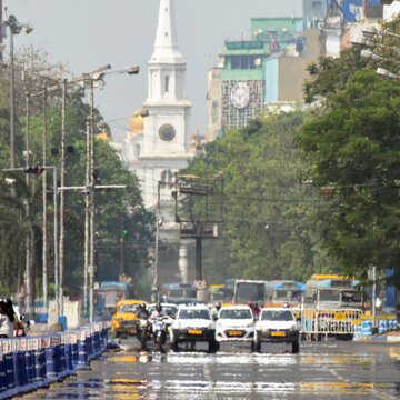 Kolkata weather takes a turn as storms weaken across West Bengal, mercury set to jump in early April