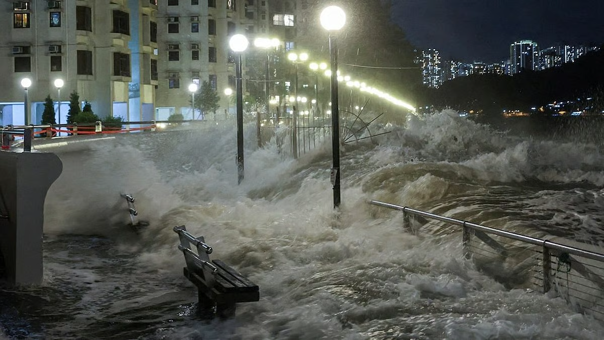 Typhoon Koinu Regasa ravages Taiwan: 14 dead, hundreds missing