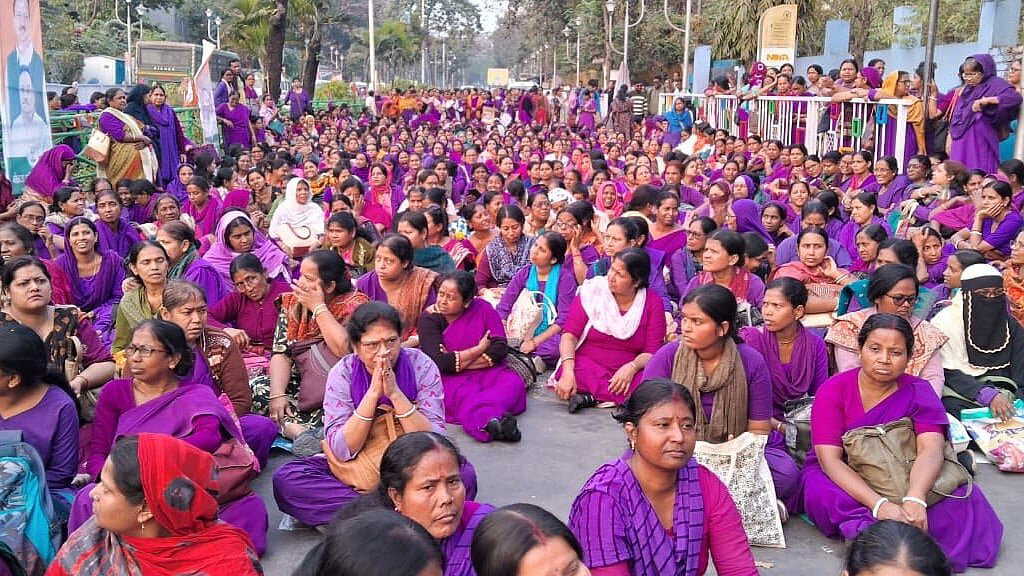 ASHA workers pin hopes on state budget for long-pending relief