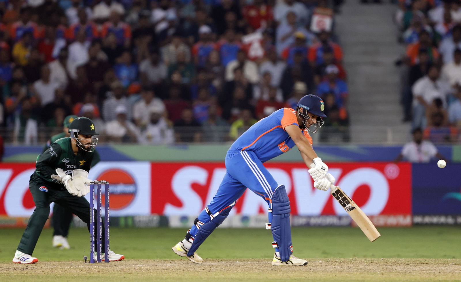 36-0: golden streak record for Shivam Dube