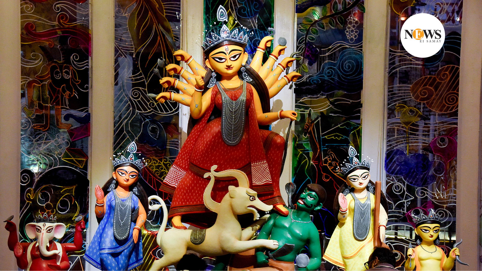 5 top rated hotels for tourists in Kolkata during Durga Puja