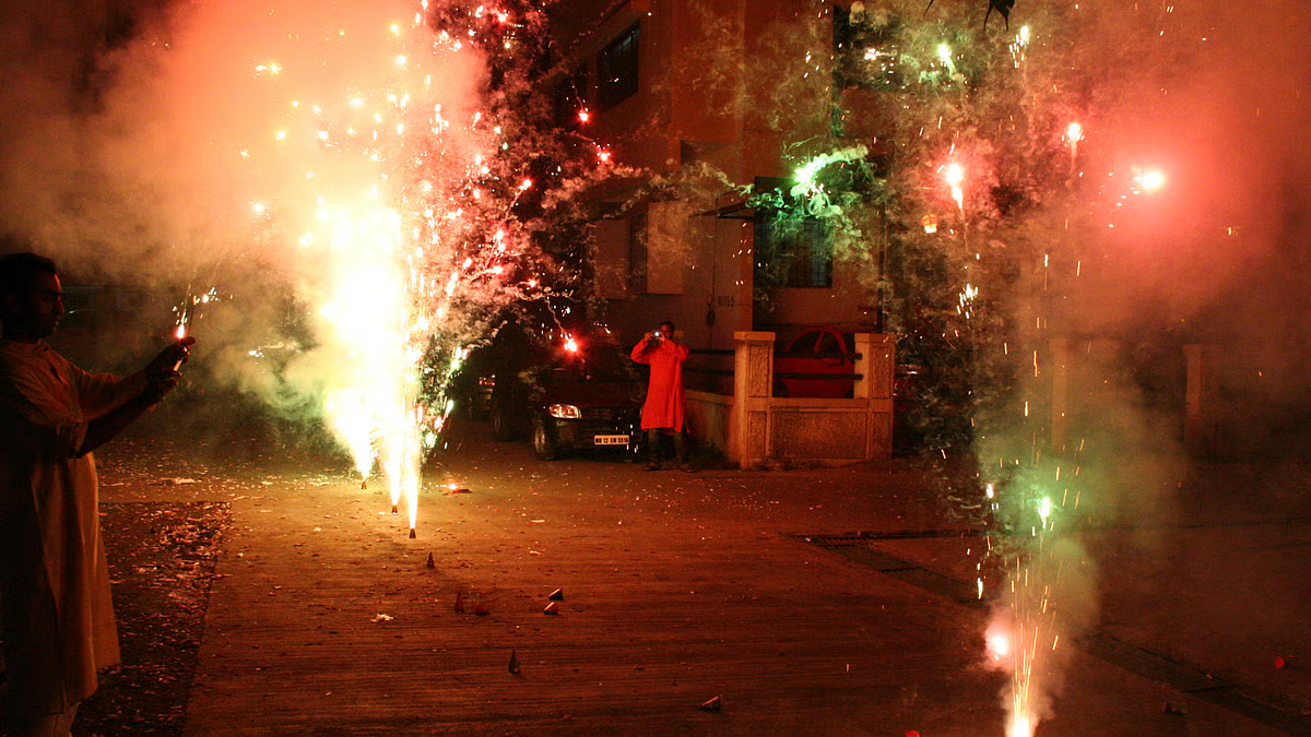 AQI crosses 300 in Kolkata, sparks concern ahead of Diwali night