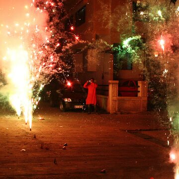 AQI crosses 300 in Kolkata, sparks concern ahead of Diwali night