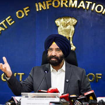 Not possible within '9-10 months': Delhi minister apologises over pollution