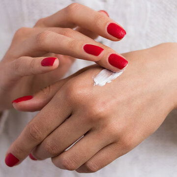 Why your hands need extra care too: Expert tips to choose the right hand cream