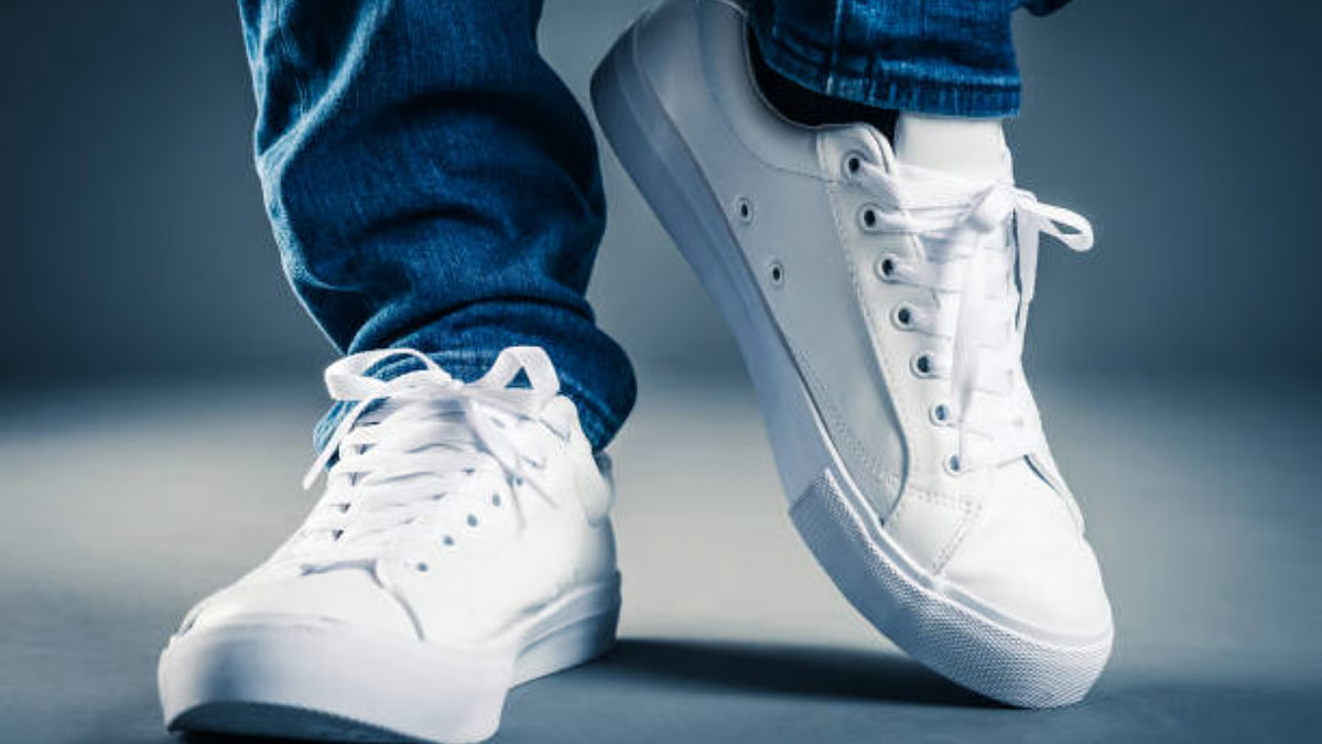 Planning to wear old white sneakers for Durga Puja? Here’s how to make them sparkle like new