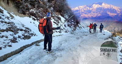 Sandakphu in February: A budget-friendly Himalayan trek with snow and sunshine