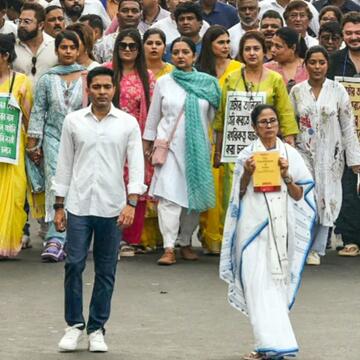 Mamata Banerjee slams ‘votebandi’, demands immediate halt to SIR roll revision exercise