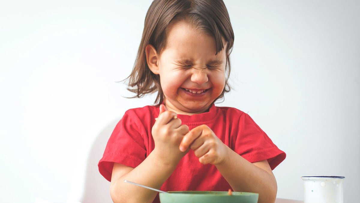 How to nurture healthy food habits in children without force? Here’s the full guide