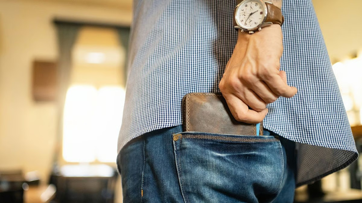 Want financial luck? Here are 4 things to keep in your wallet