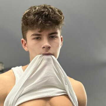 THIS OnlyFans Star eyes to break Bonnie Blue’s 1,000-Men Challenge