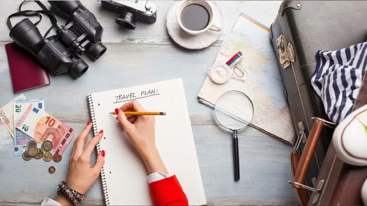 Stay safe while traveling: Here's 3 essential tips to avoid trouble