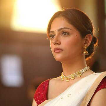 Aneet Padda replaces Kiara Advani? Fans erupt online, demand Tripti Dimri for THIS iconic role