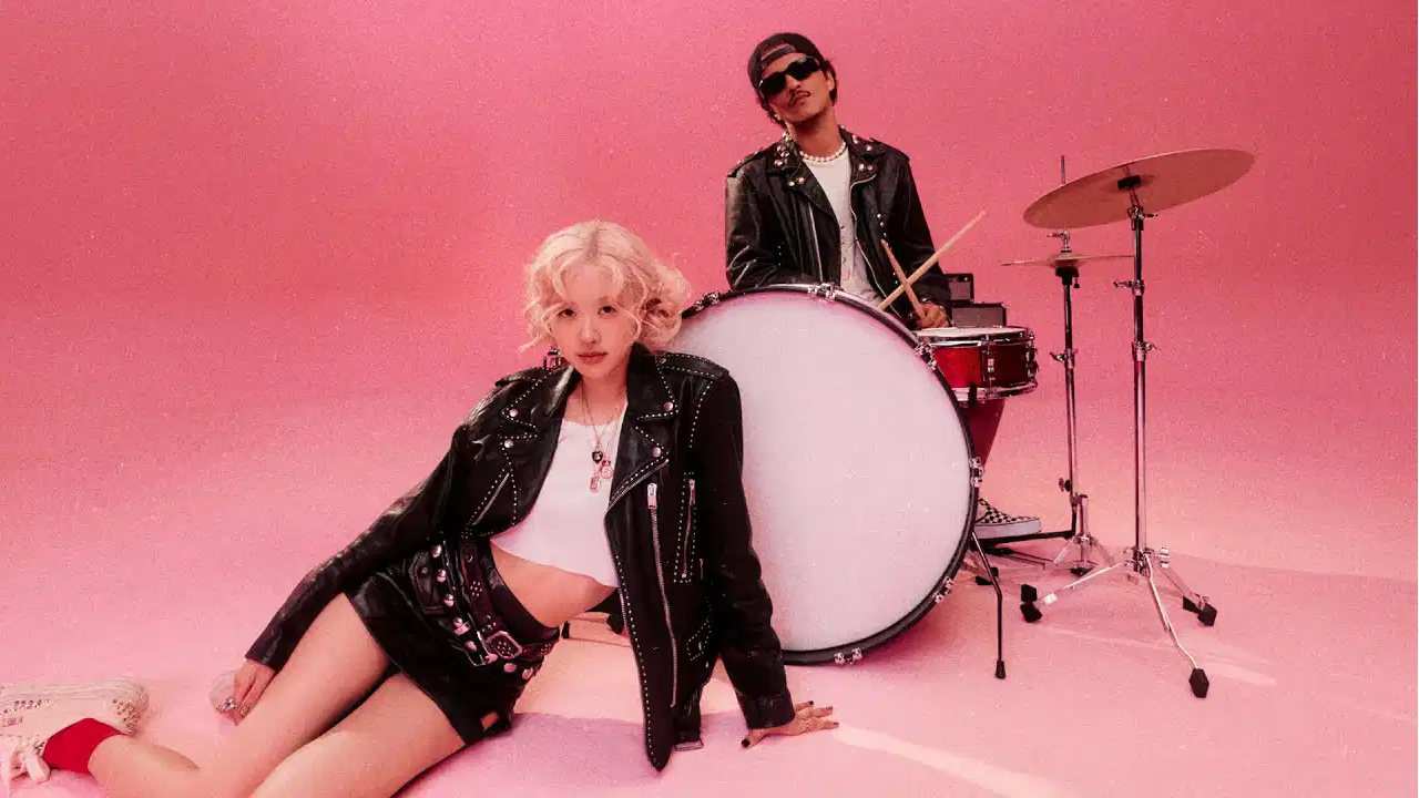 Rosé and Bruno Mars’ ‘APT.’ ends 2025 at No. 1 on Apple Music’s global chart