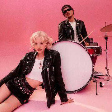 Rosé and Bruno Mars’ ‘APT.’ ends 2025 at No. 1 on Apple Music’s global chart