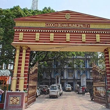 Maharaja Jagaddipendra Narayan's statue installation in Coochbehar, West Bengal faces fresh complication