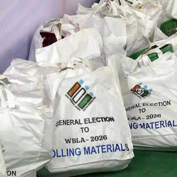 West Bengal polls kick off across 152 seats, EC seeks report on intimidation row