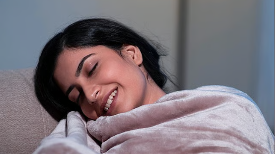 Why we feel sleepier in winter? Here is what science says