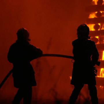 Massive fire breaks out at Amherst Street printing press, 4 fire engines rushed to the spot