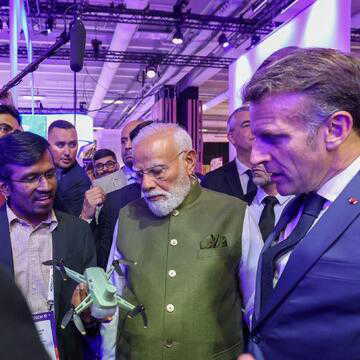 Macron's Hindi farewell to Modi: 'Priya mitra Narendra' and then 'France loves you' | Watch