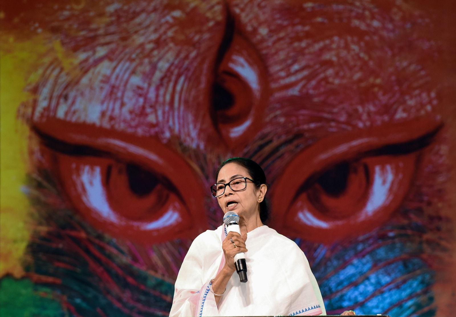 Bengal deluged by torrential rains, schools closed for two days, CM Mamata advises commuters to stay home