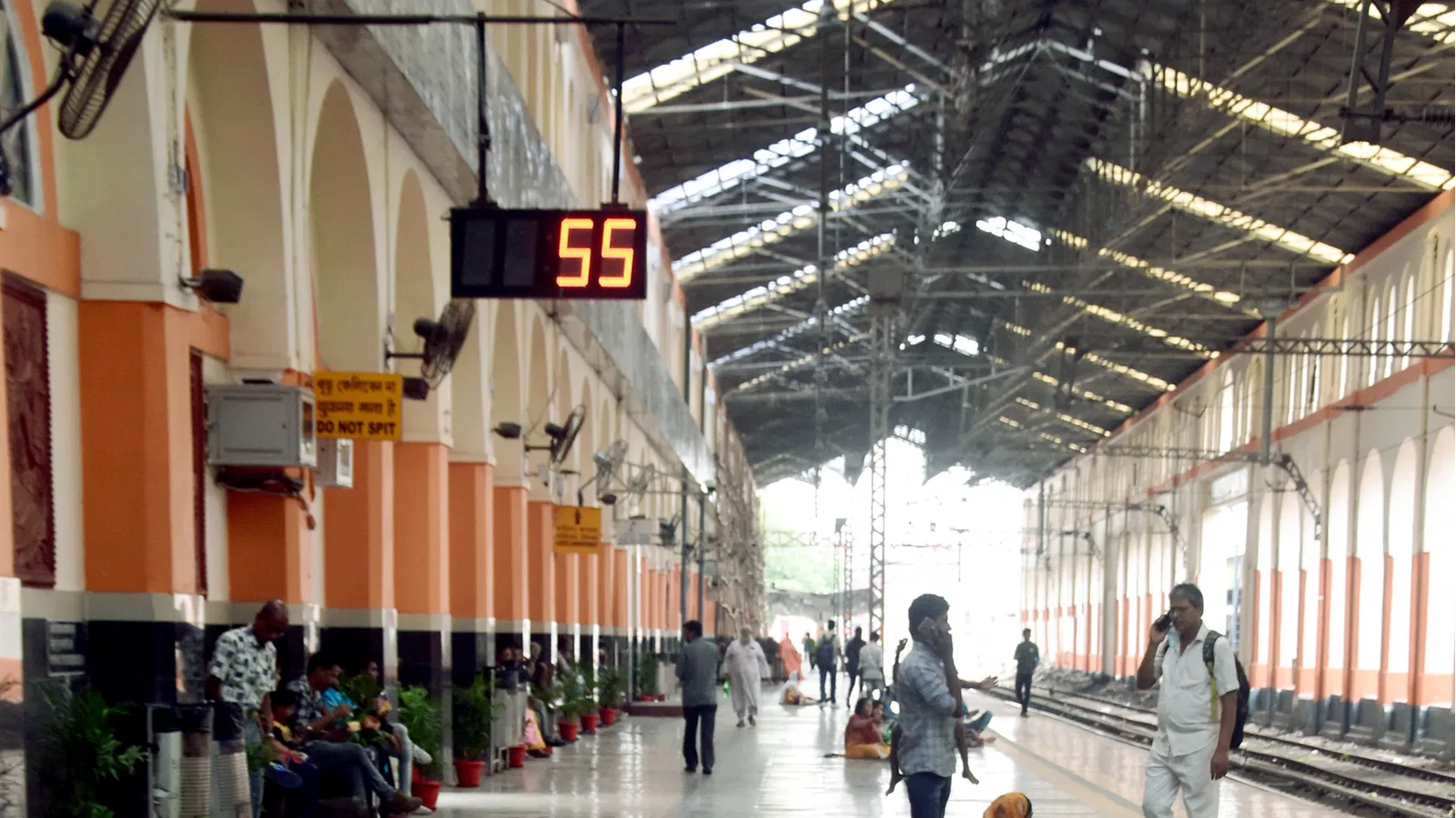 Sealdah Railway shares major updates ahead of Kali Puja; Here's a must see rundown for daily passengers