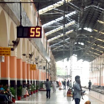 Sealdah Railway shares major updates ahead of Kali Puja; Here's a must see rundown for daily passengers