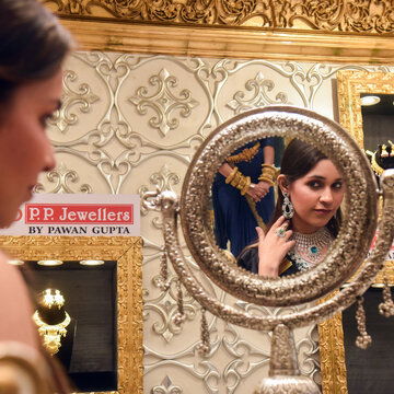 Click, cart, cha-ching? 5 things you must check before you shop gold online this Diwali
