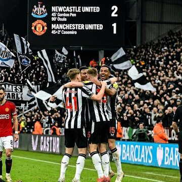 ‘We’ve lost one game, alright?’, Carrick defends Man Utd after TNT Sports reporter questions team’s character