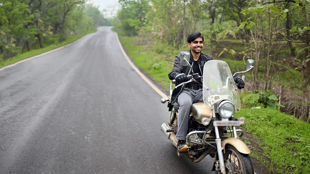 Planning to go on a solo bike trip? Safety is also important – Essential smart gadgets every solo bike traveler should carry