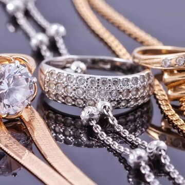 Gold and silver prices rebound in Kolkata; silver surges ₹3,450 per kg