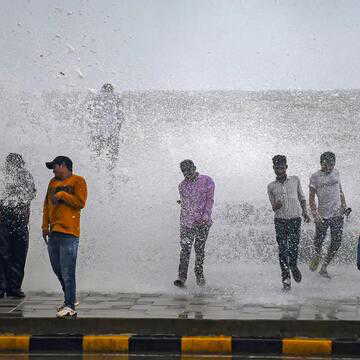 High tides up to 4.89 metre expected — Mumbai residents urged to stay cautious
