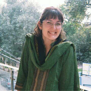 French traveller requests that Indians should end the cycle of negativity