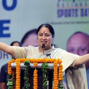 Rajkot man attacks Delhi CM Rekha Gupta during public hearing at her residence